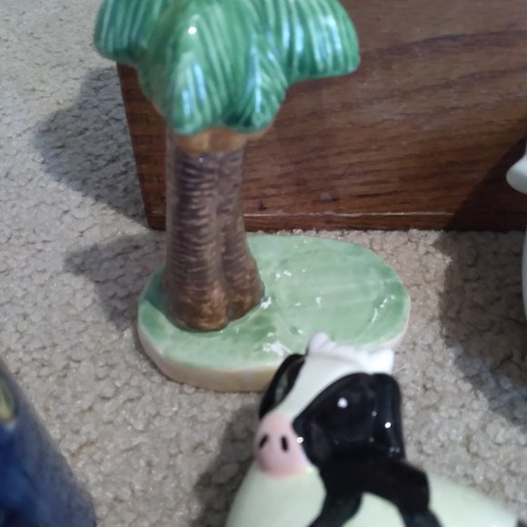 Salt and pepper Shakers - 7 Singles Bundle - Picture 9 of 11